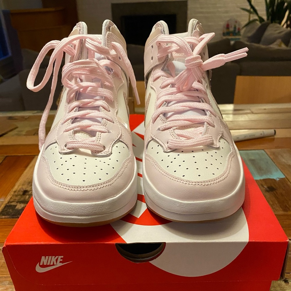 Nike Womens Dunk High Up